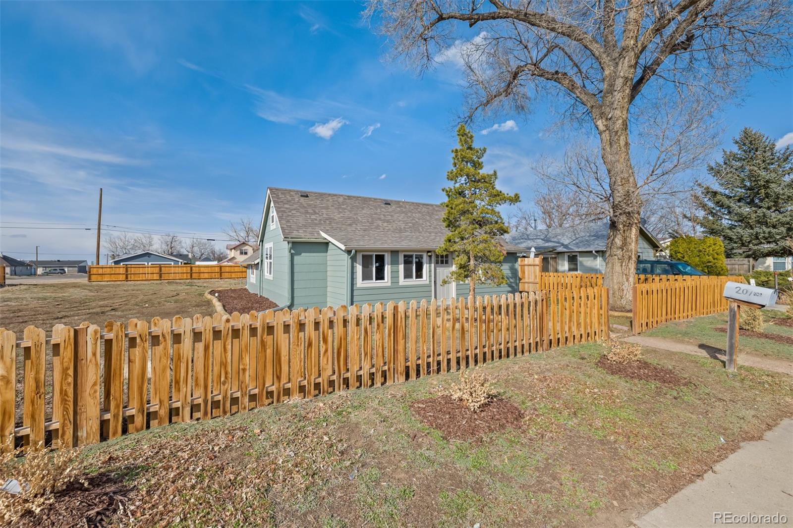 MLS Image #6 for 207  6th street,dacono, Colorado