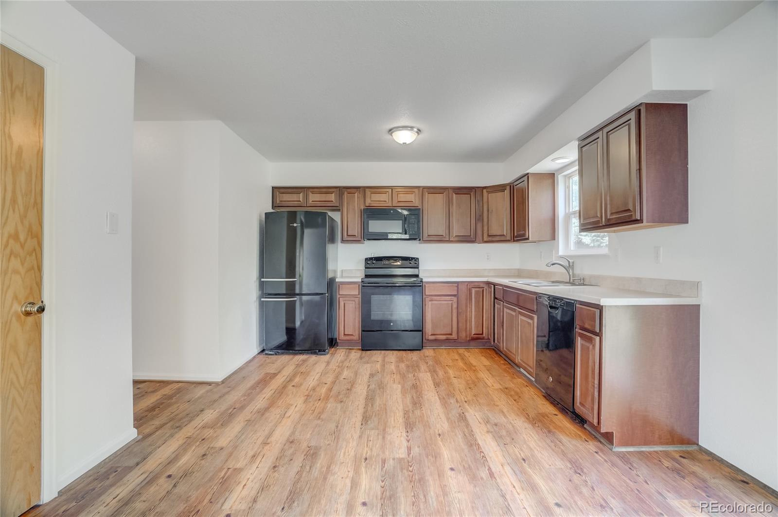 MLS Image #13 for 1425  52nd avenue,greeley, Colorado