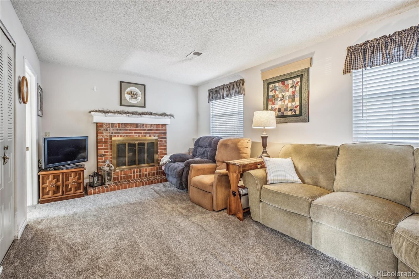 MLS Image #9 for 19447 e colorado drive,aurora, Colorado