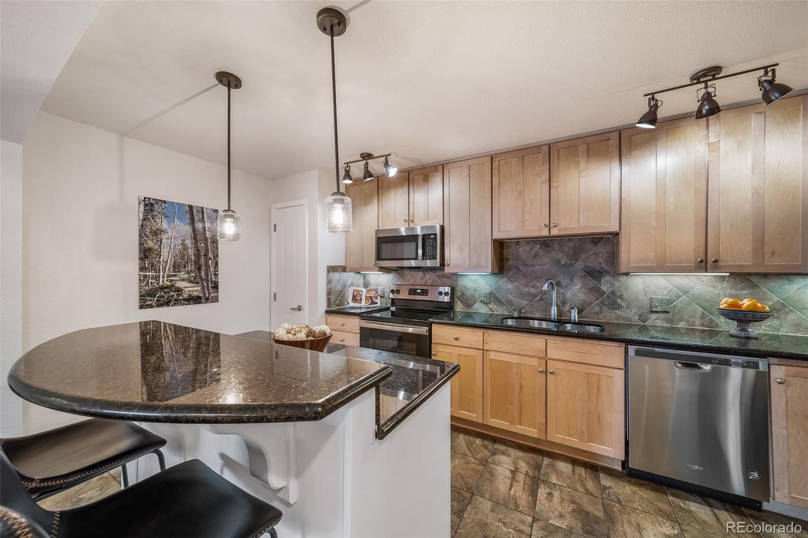 MLS Image #17 for 120  poplar street h,denver, Colorado