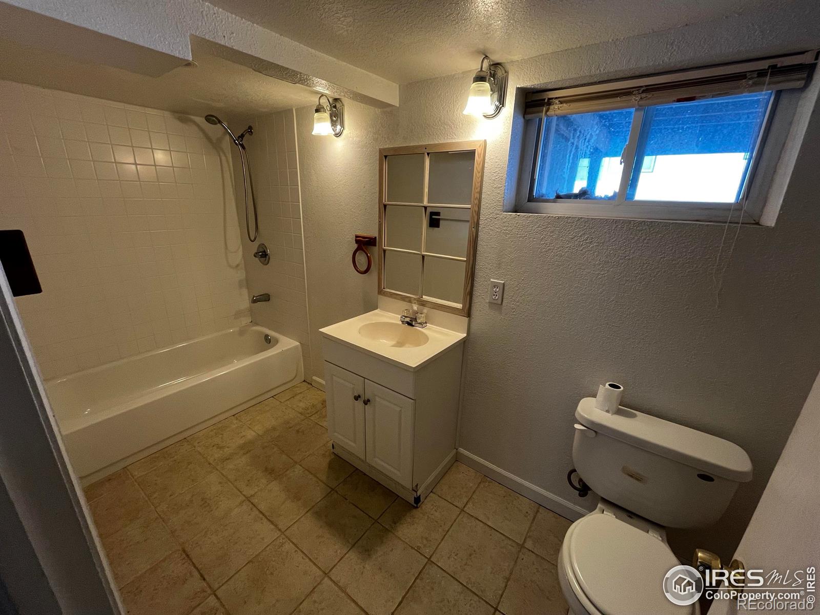 MLS Image #14 for 919  bross street,longmont, Colorado