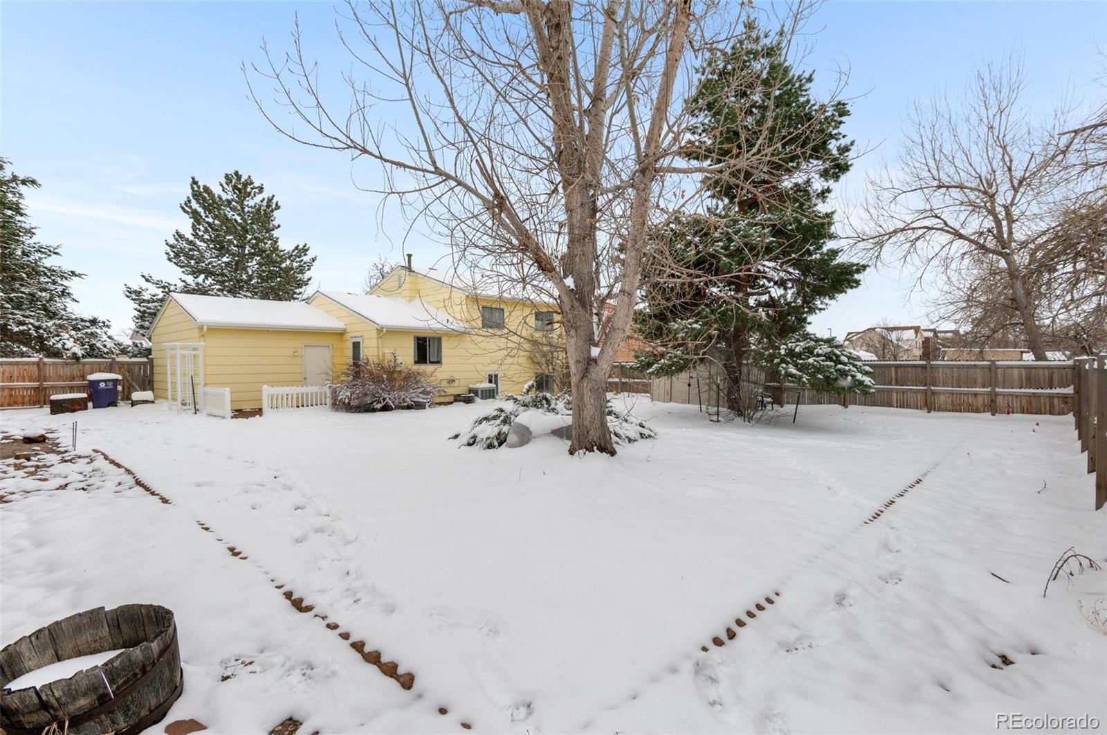 MLS Image #23 for 5115  deephaven court,denver, Colorado