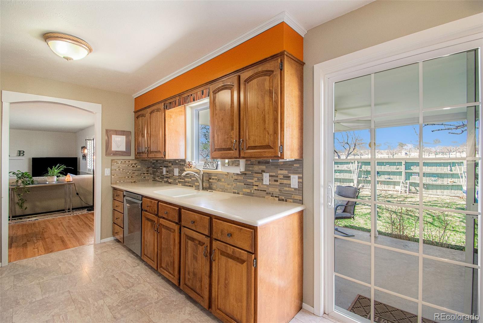 MLS Image #10 for 6610 s newland circle,littleton, Colorado