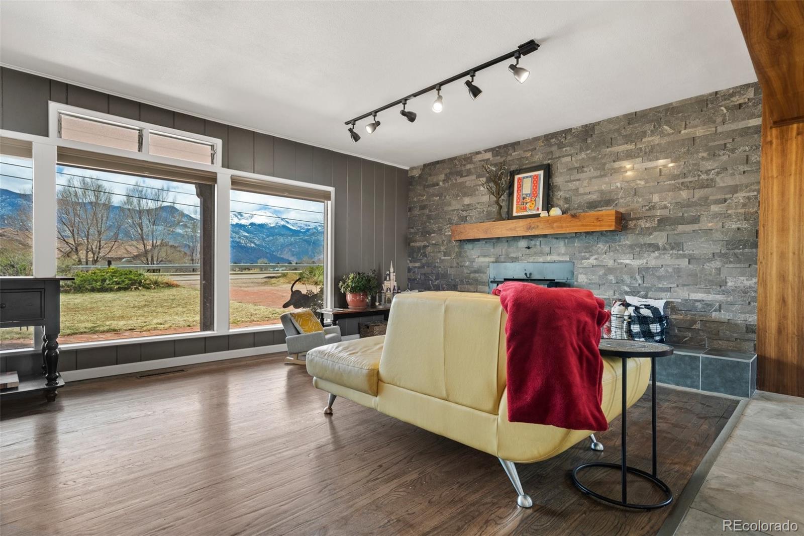 MLS Image #18 for 1815  mesa road,colorado springs, Colorado