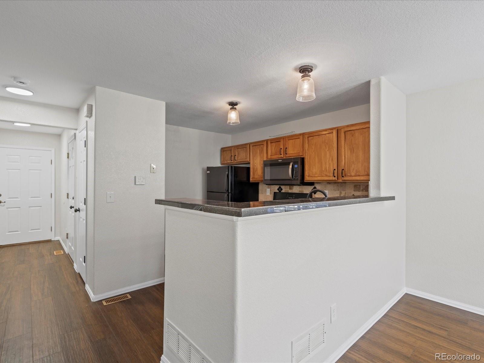 MLS Image #10 for 14375 e 47th drive,denver, Colorado