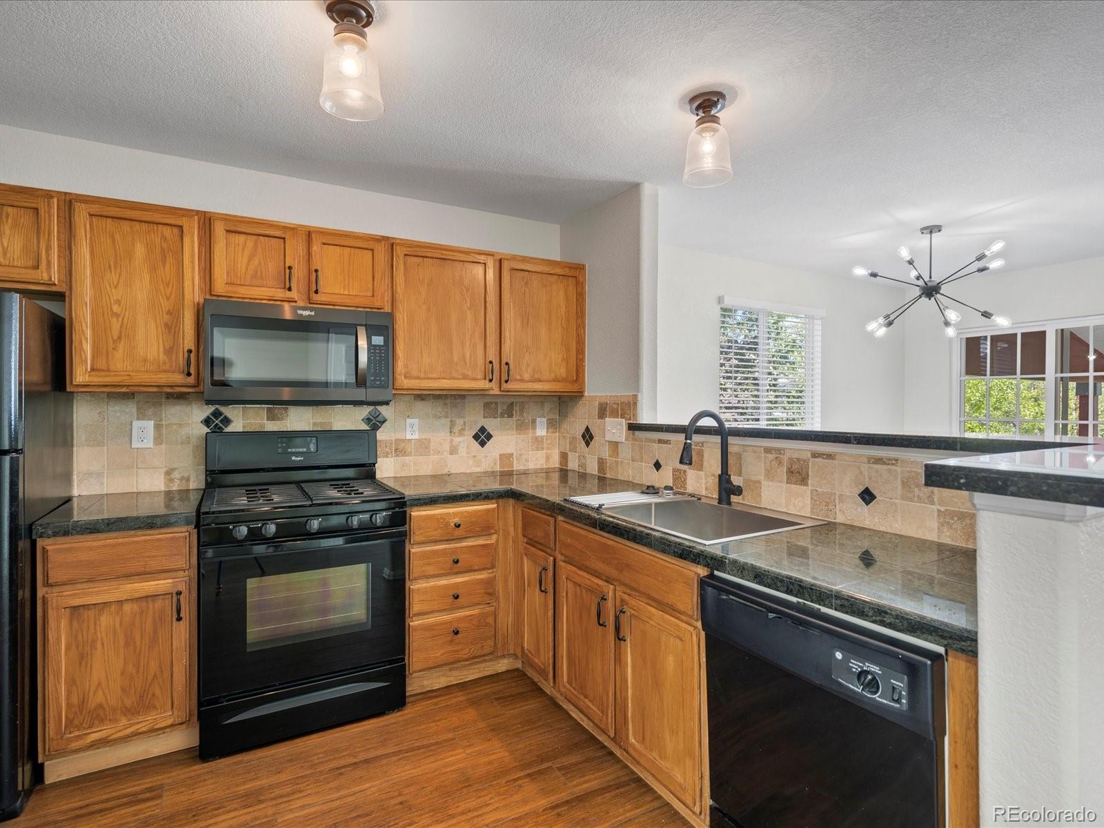 MLS Image #11 for 14375 e 47th drive,denver, Colorado