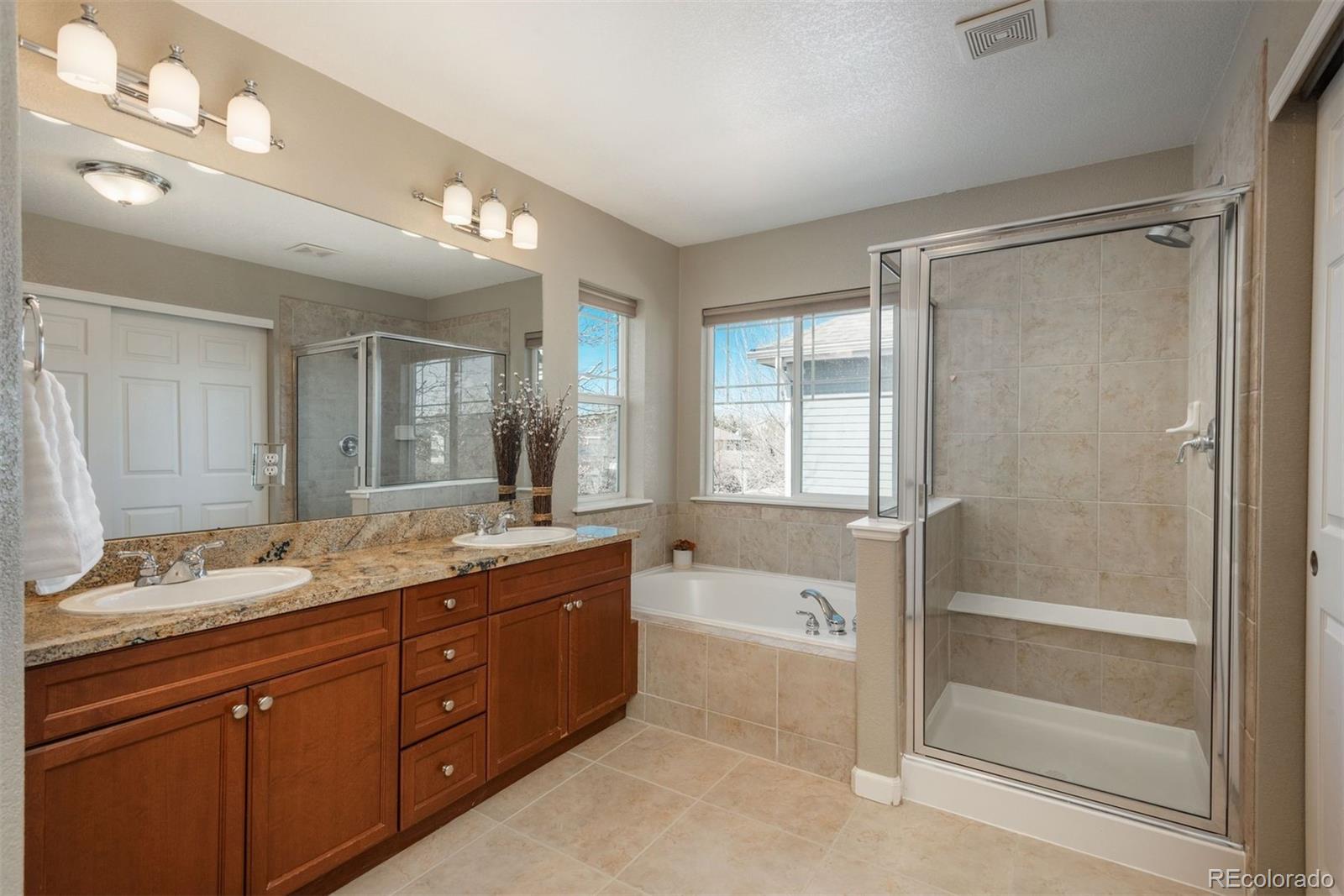 MLS Image #23 for 1004  spruce court,denver, Colorado