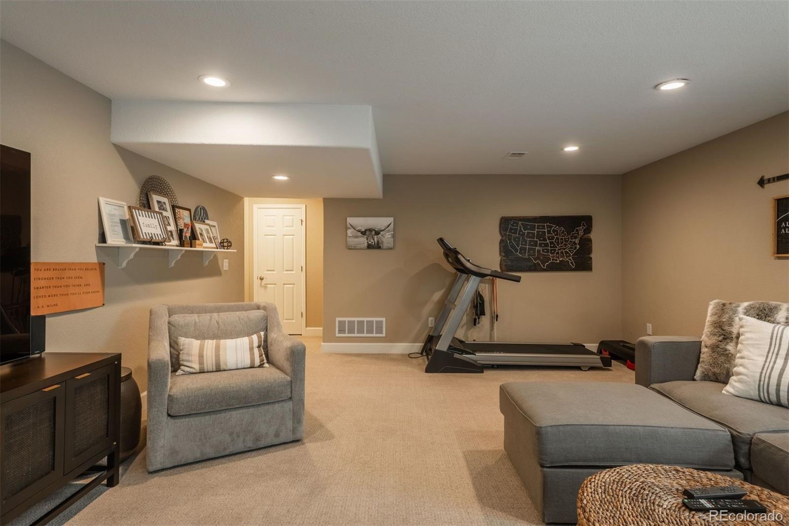 MLS Image #27 for 1004  spruce court,denver, Colorado