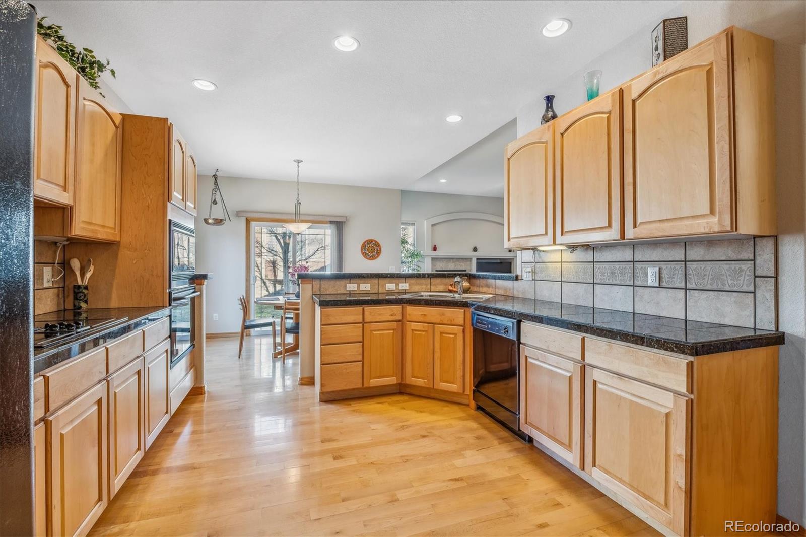 MLS Image #11 for 6524  umber circle,arvada, Colorado