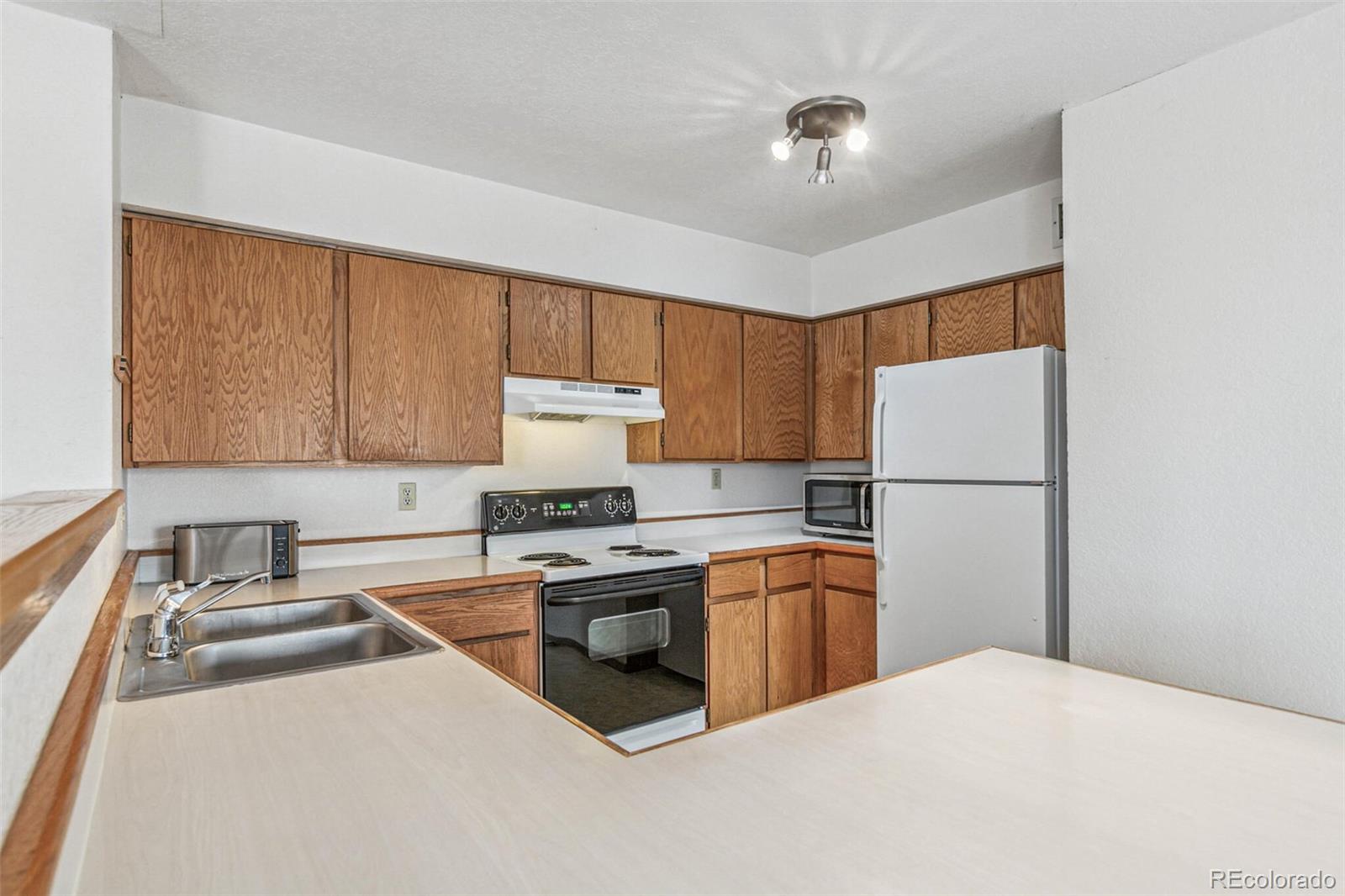 MLS Image #9 for 271 s zinnia way,denver, Colorado