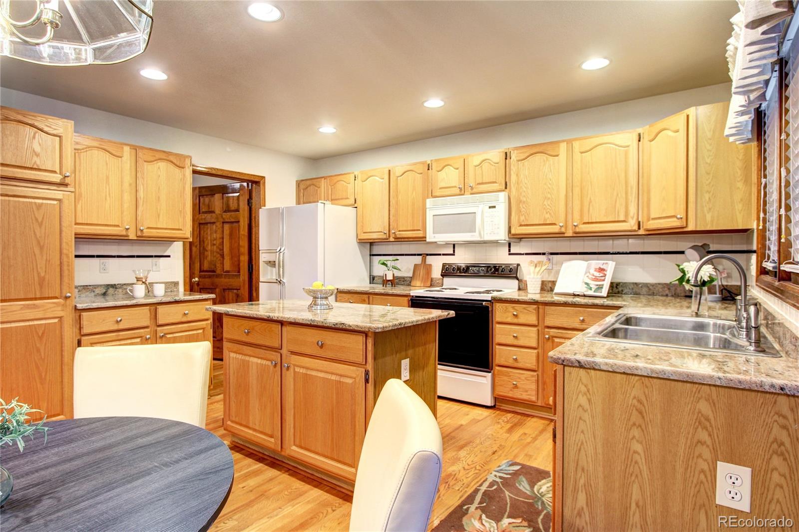 MLS Image #8 for 7761 s hickory place,littleton, Colorado