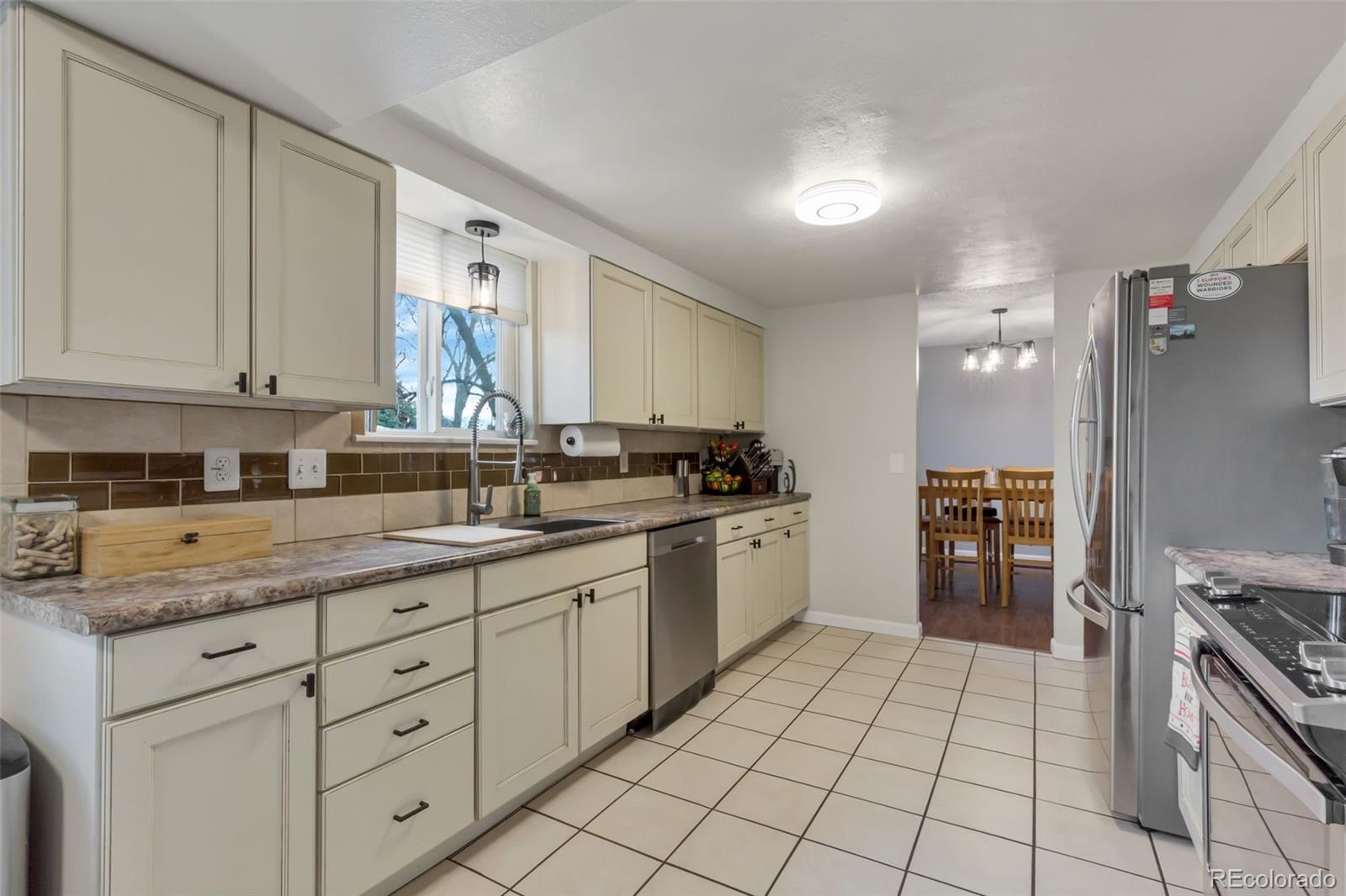 MLS Image #5 for 13405 w 72nd place,arvada, Colorado