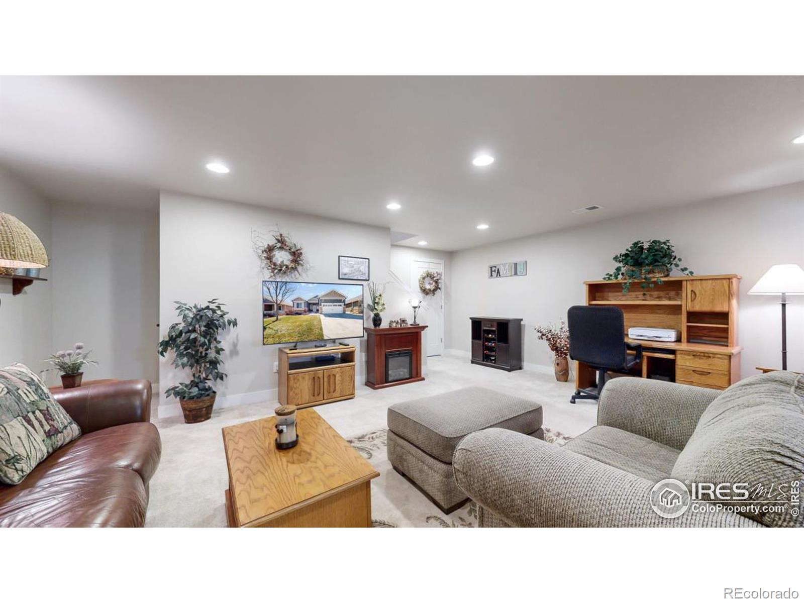 MLS Image #27 for 8110  river run drive,greeley, Colorado