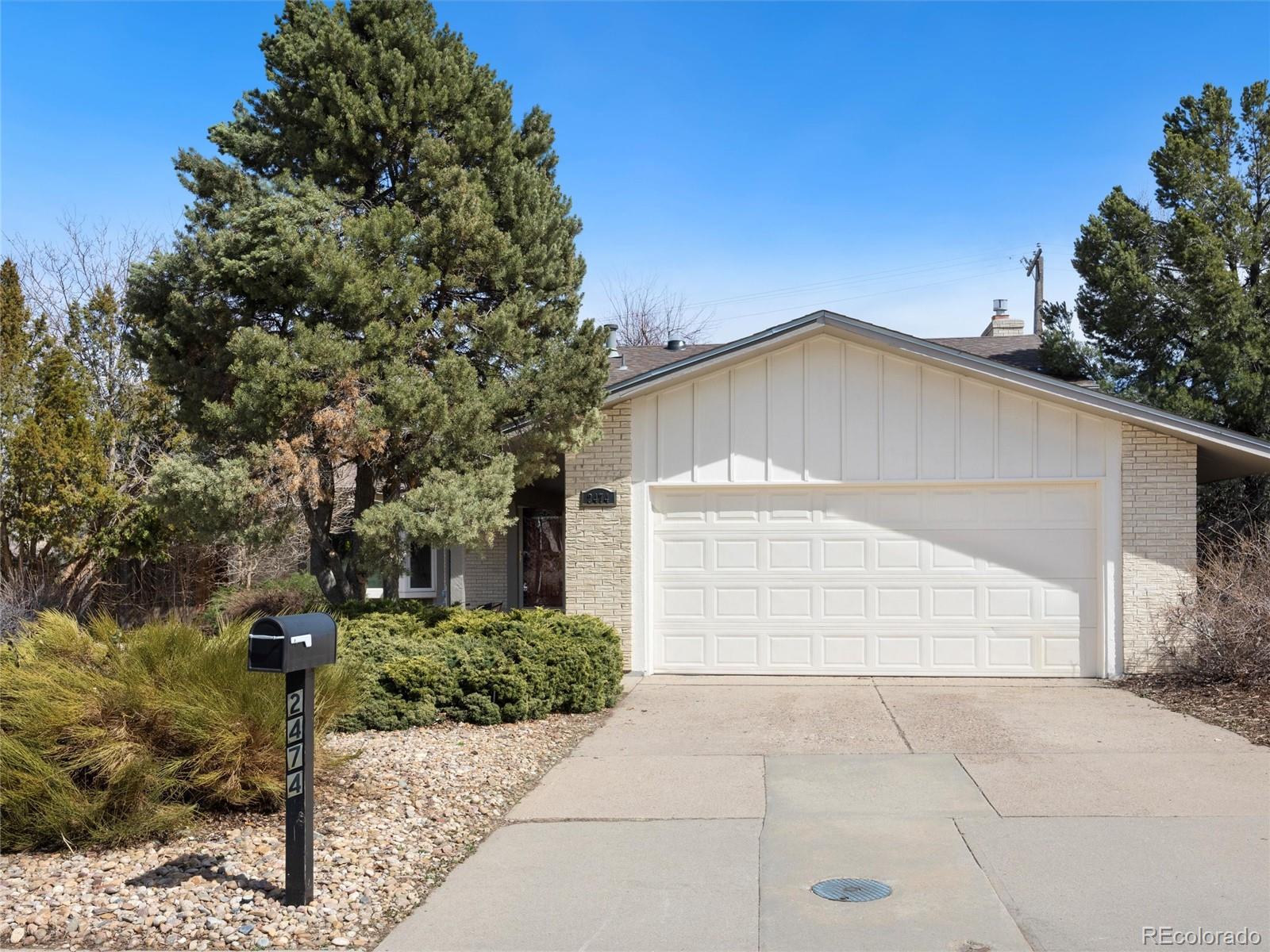 MLS Image #2 for 2474 s nome street,aurora, Colorado