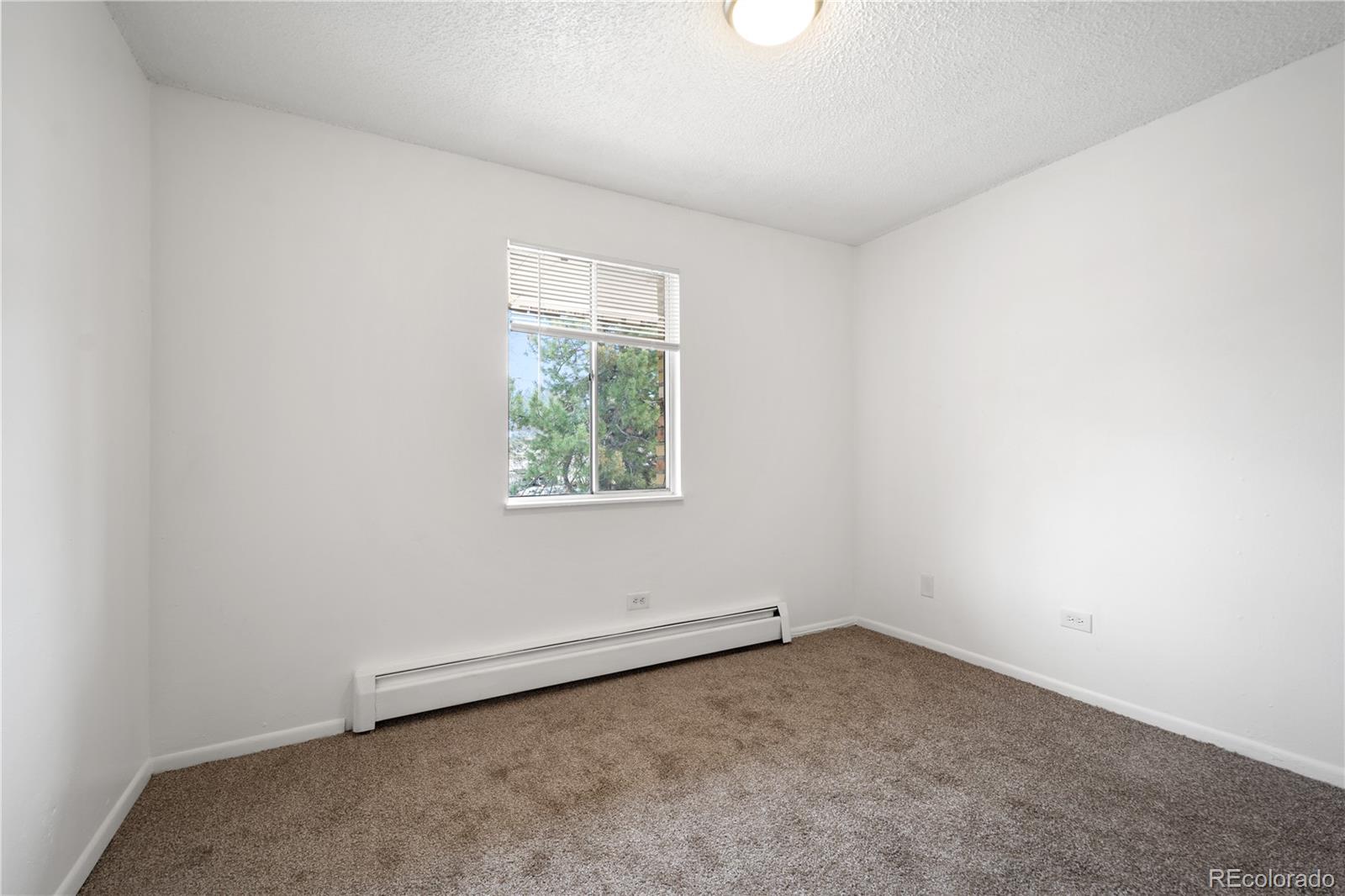 MLS Image #12 for 2190 s holly street,denver, Colorado