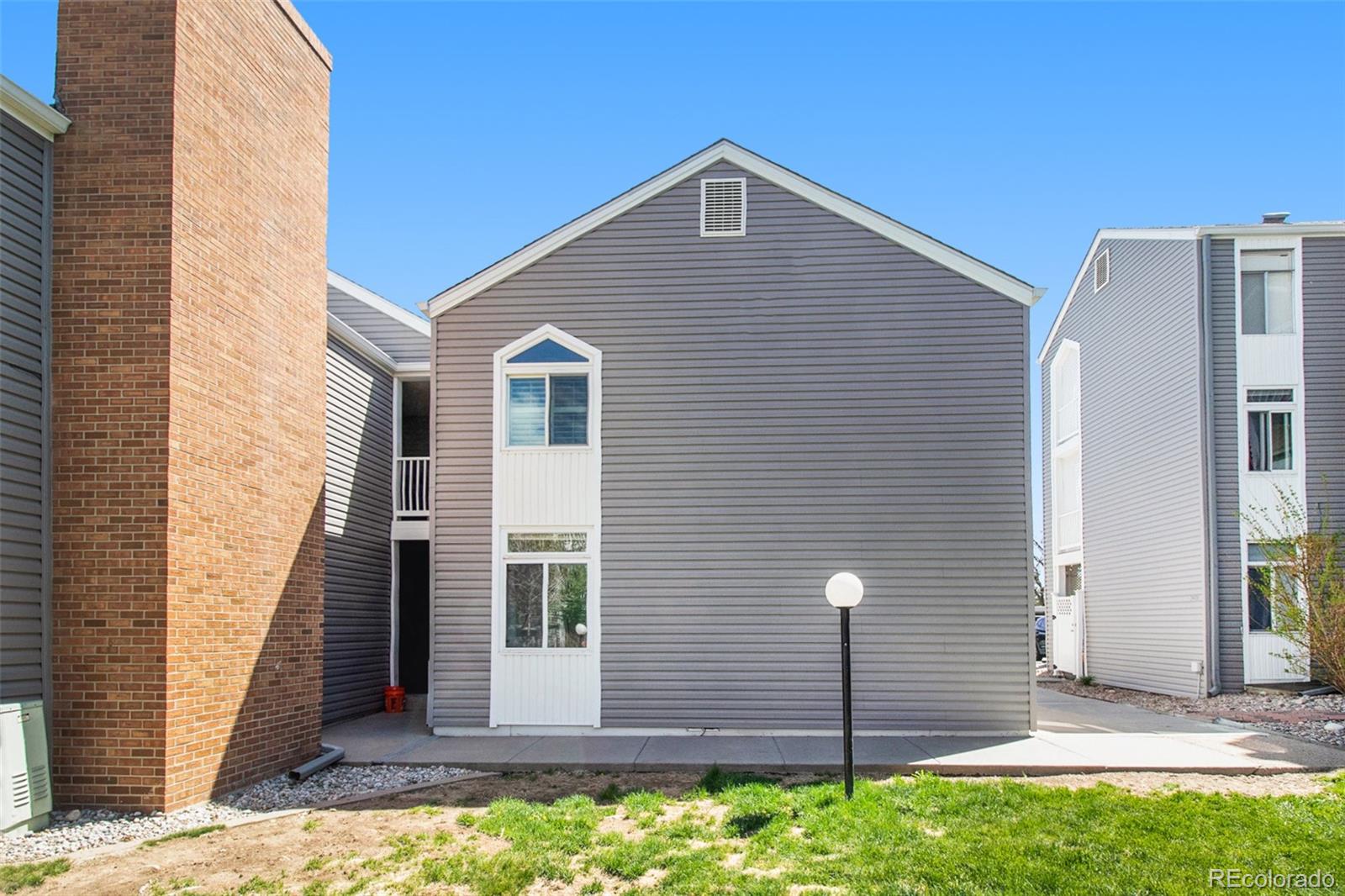 MLS Image #10 for 3420 s locust street,denver, Colorado