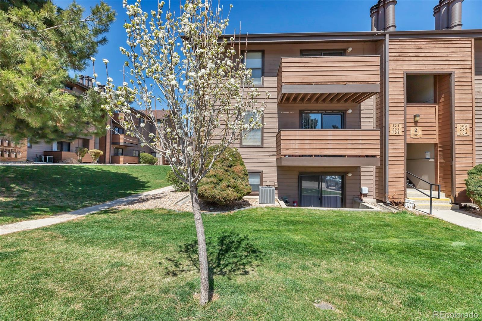 MLS Image #2 for 205  wright street 307,lakewood, Colorado