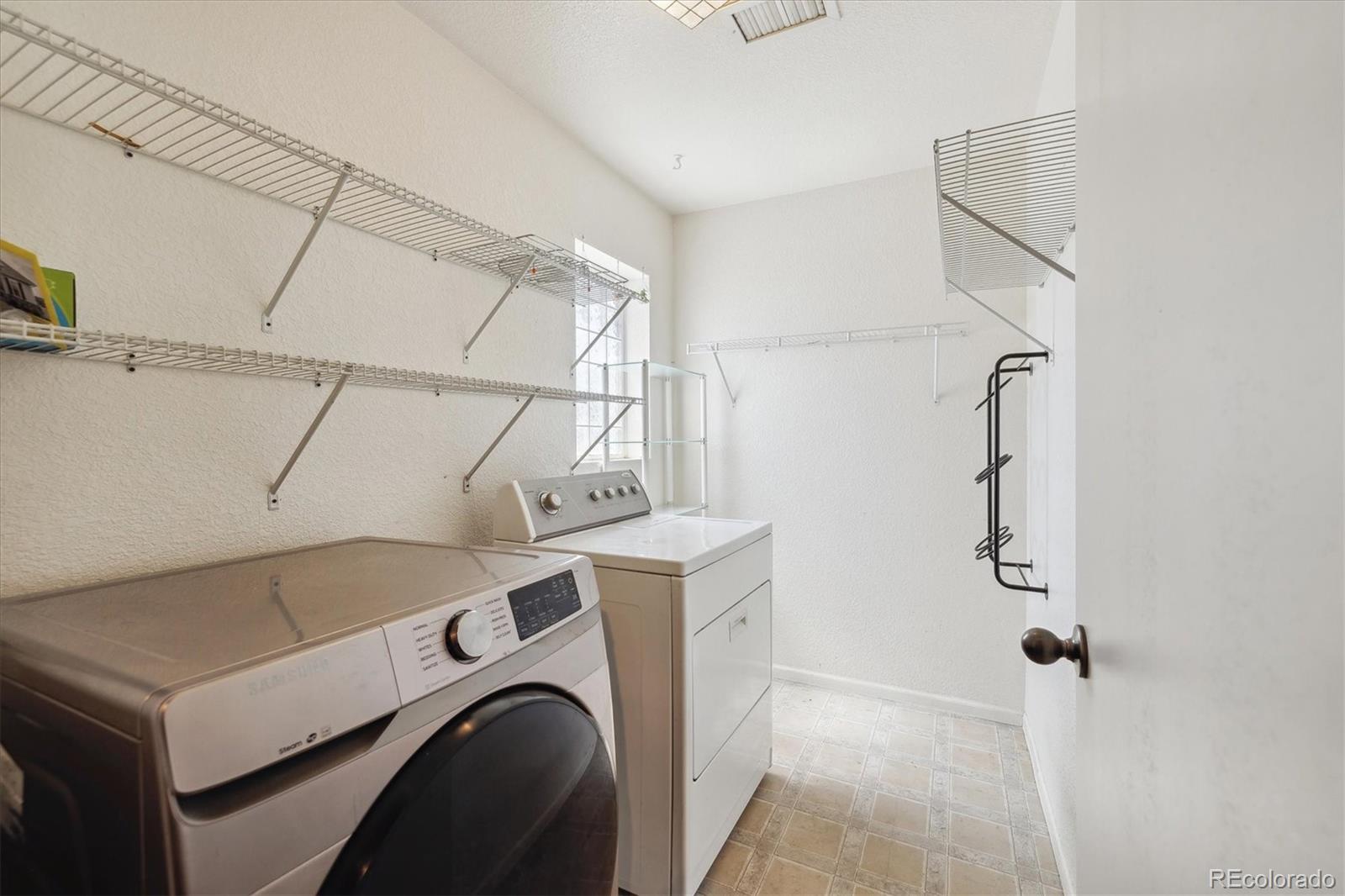 MLS Image #17 for 20535 e 47th avenue,denver, Colorado