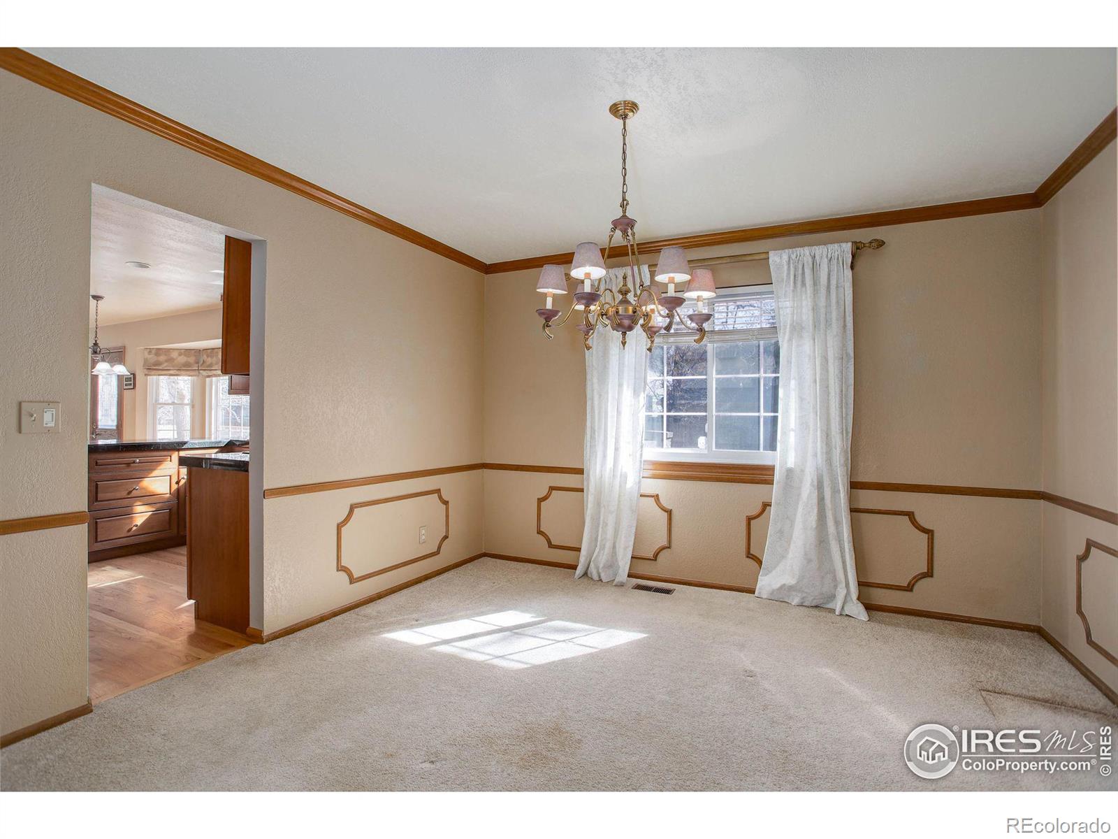 MLS Image #7 for 2604 s oakland street,aurora, Colorado