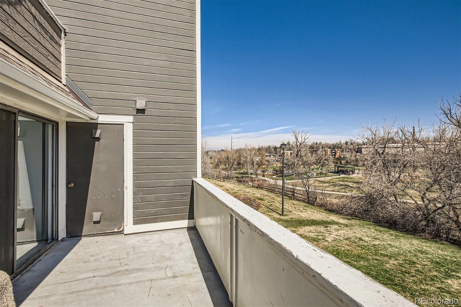 MLS Image #20 for 5250 s huron way,littleton, Colorado