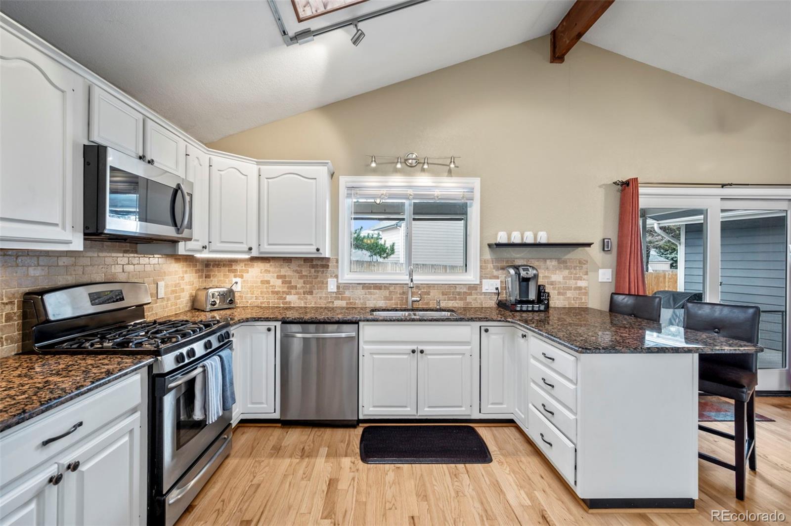 MLS Image #9 for 8483 s balsam street,littleton, Colorado