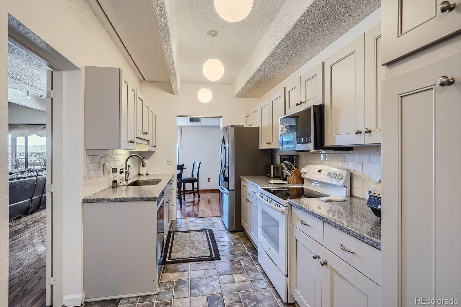 MLS Image #8 for 7877 e mississippi avenue 401,denver, Colorado