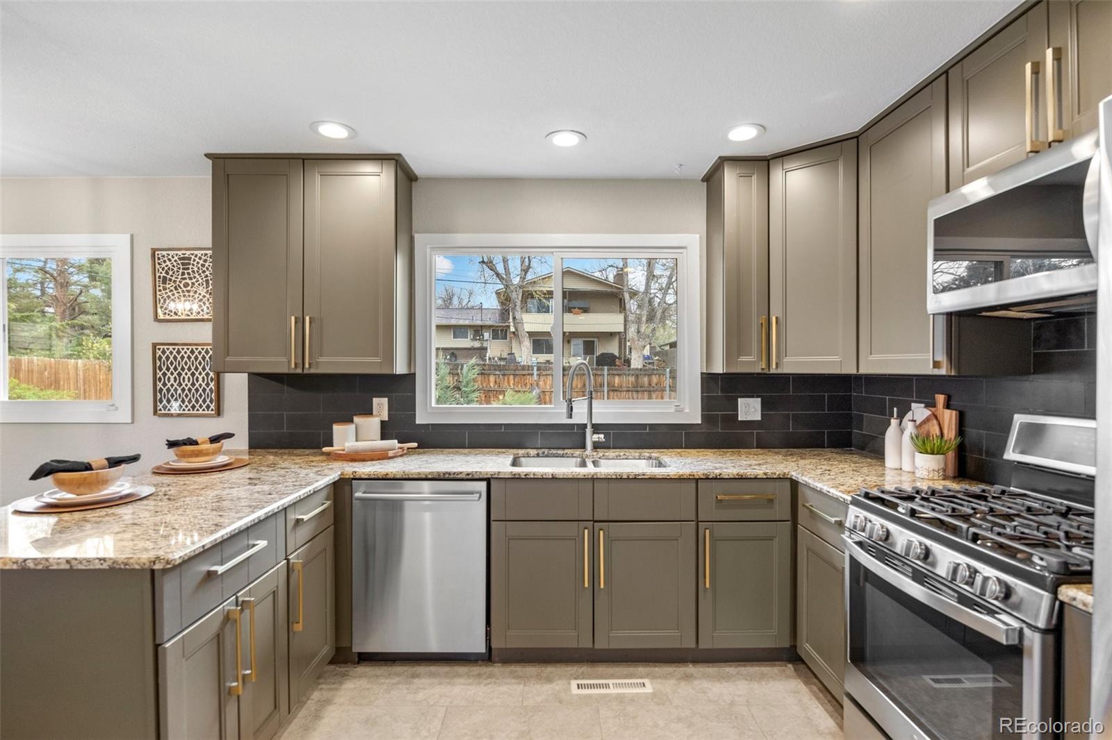 MLS Image #15 for 2854 s golden way,denver, Colorado