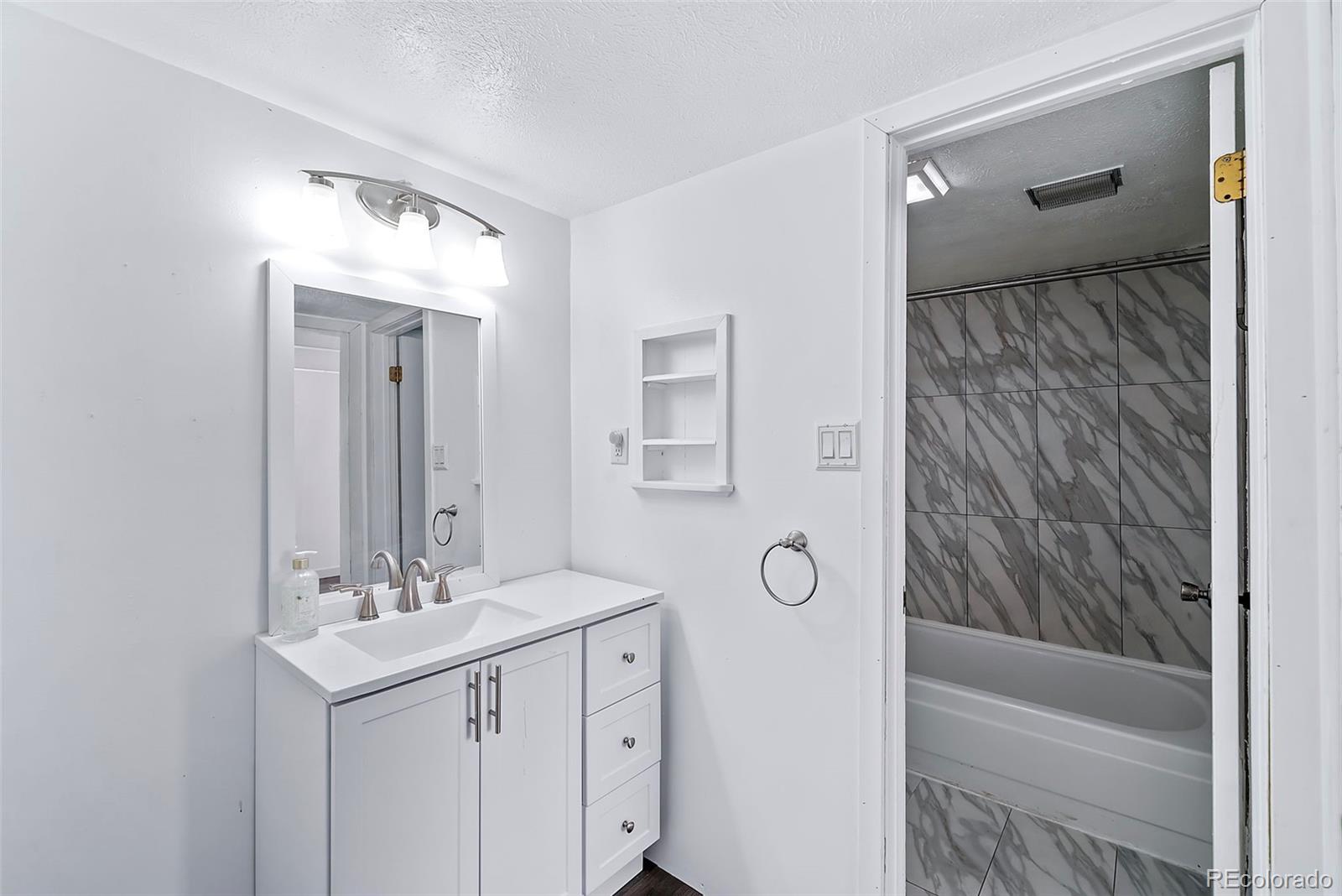MLS Image #6 for 9725 e harvard avenue,denver, Colorado