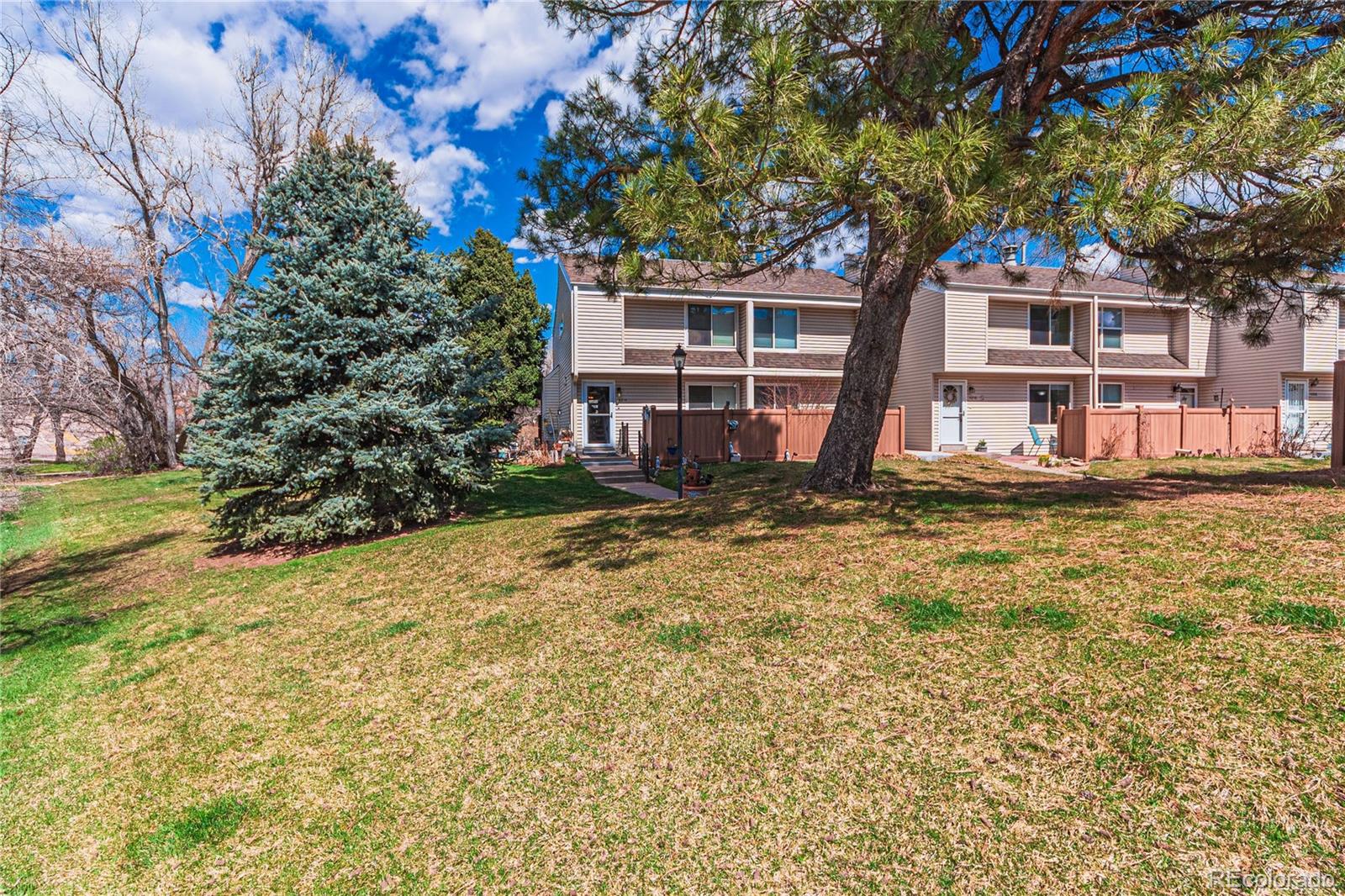 MLS Image #3 for 4210 e maplewood way,centennial, Colorado