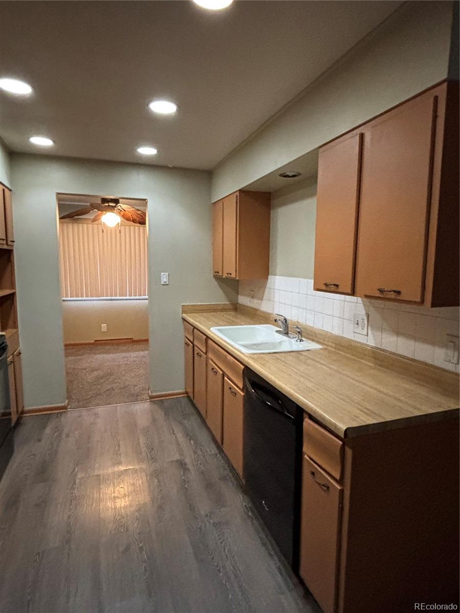 MLS Image #3 for 440  empire street,aurora, Colorado