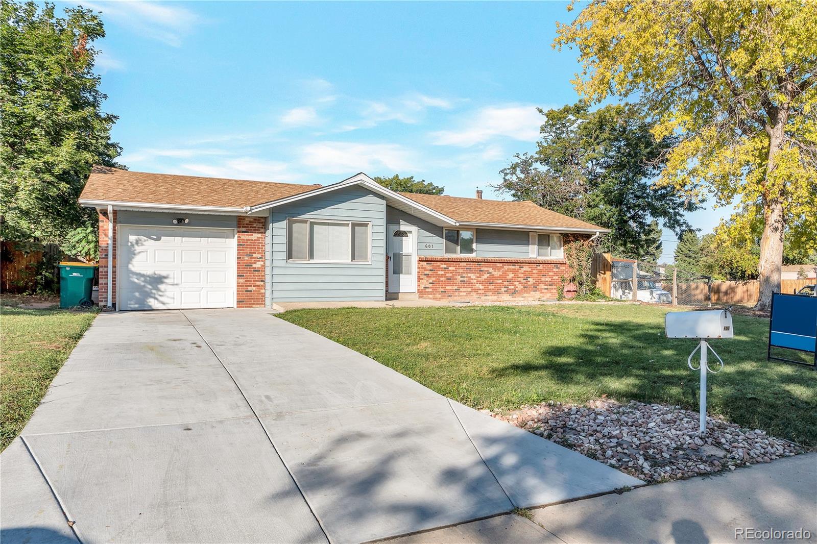 MLS Image #0 for 601 s quentin street,aurora, Colorado