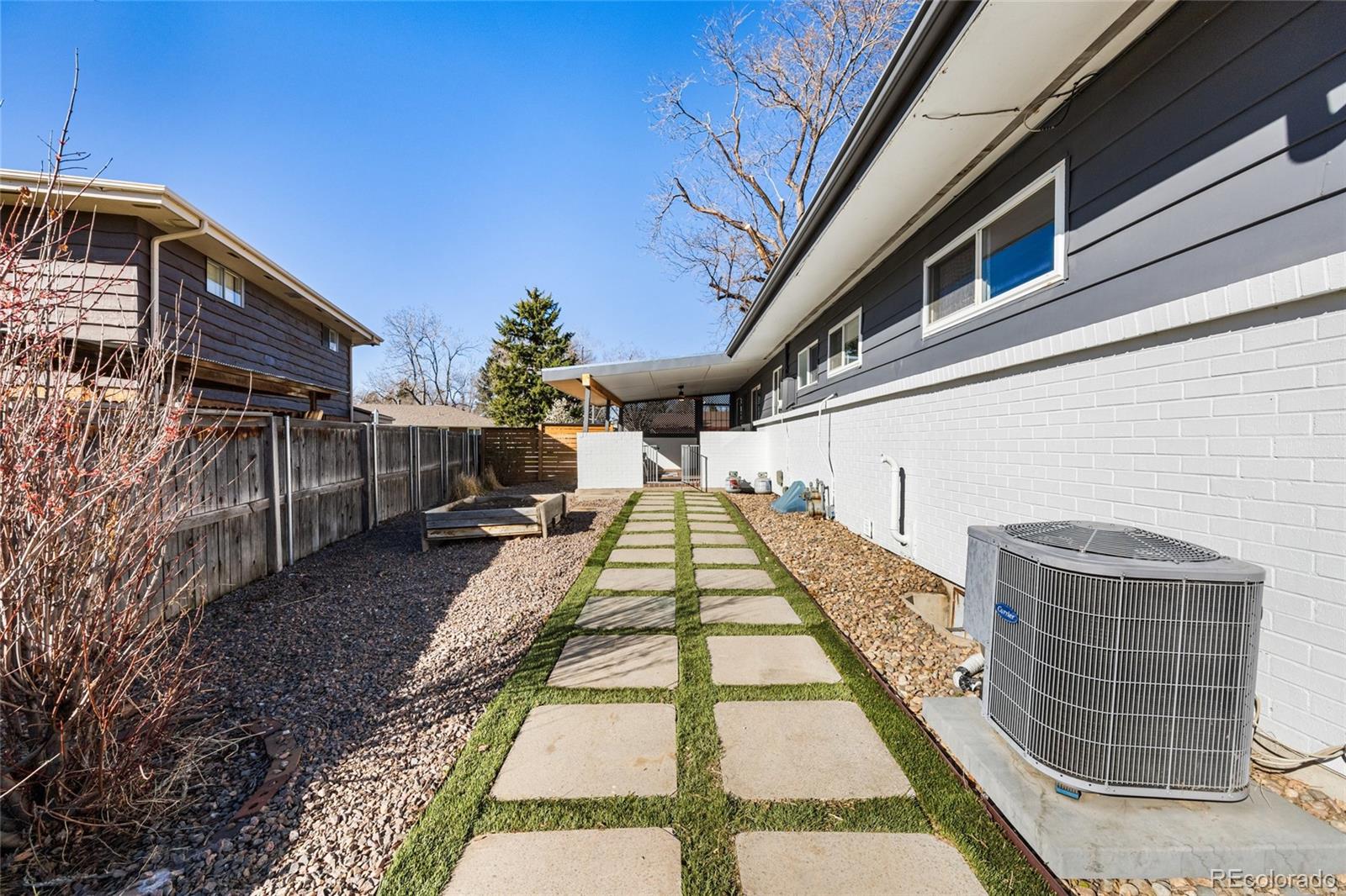 MLS Image #23 for 3302 s wabash circle,denver, Colorado