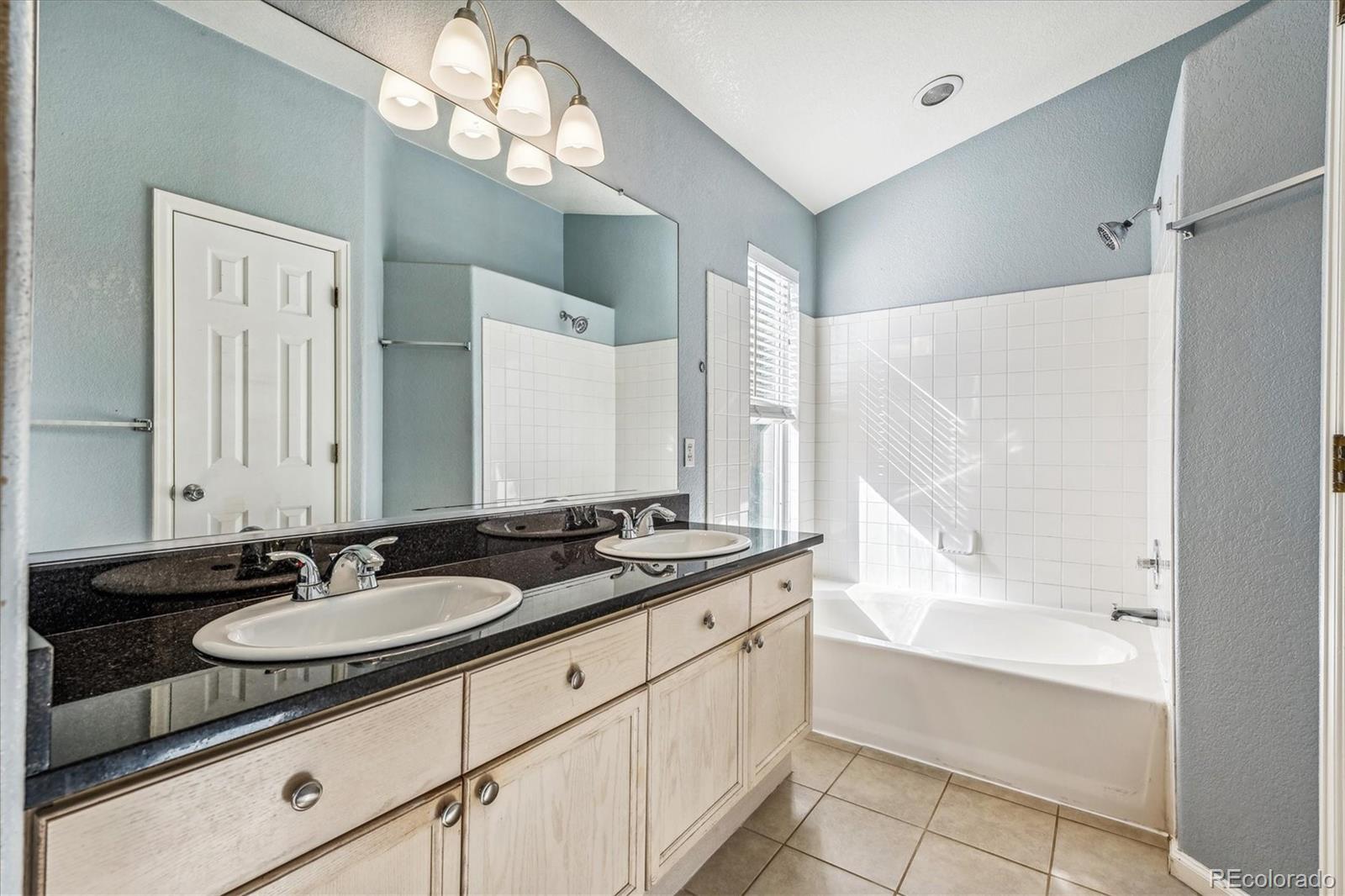 MLS Image #11 for 4310  danube way,denver, Colorado