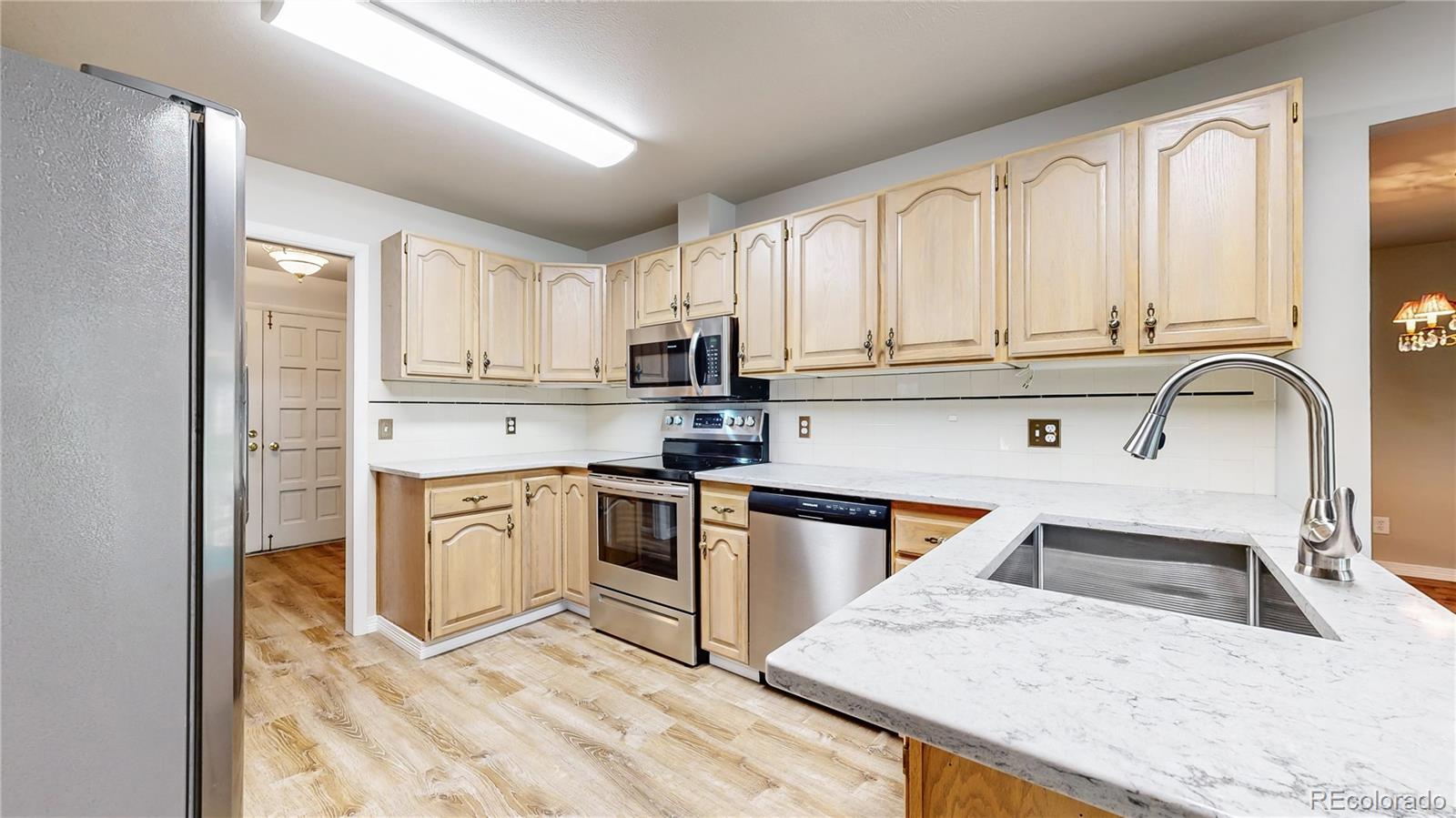 MLS Image #3 for 8228  upham court,arvada, Colorado