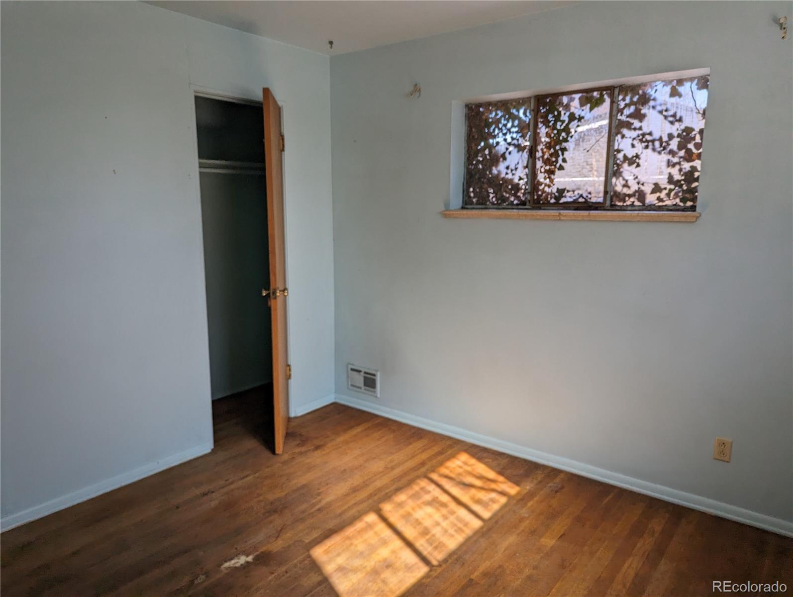 MLS Image #4 for 1436 s yates street,denver, Colorado