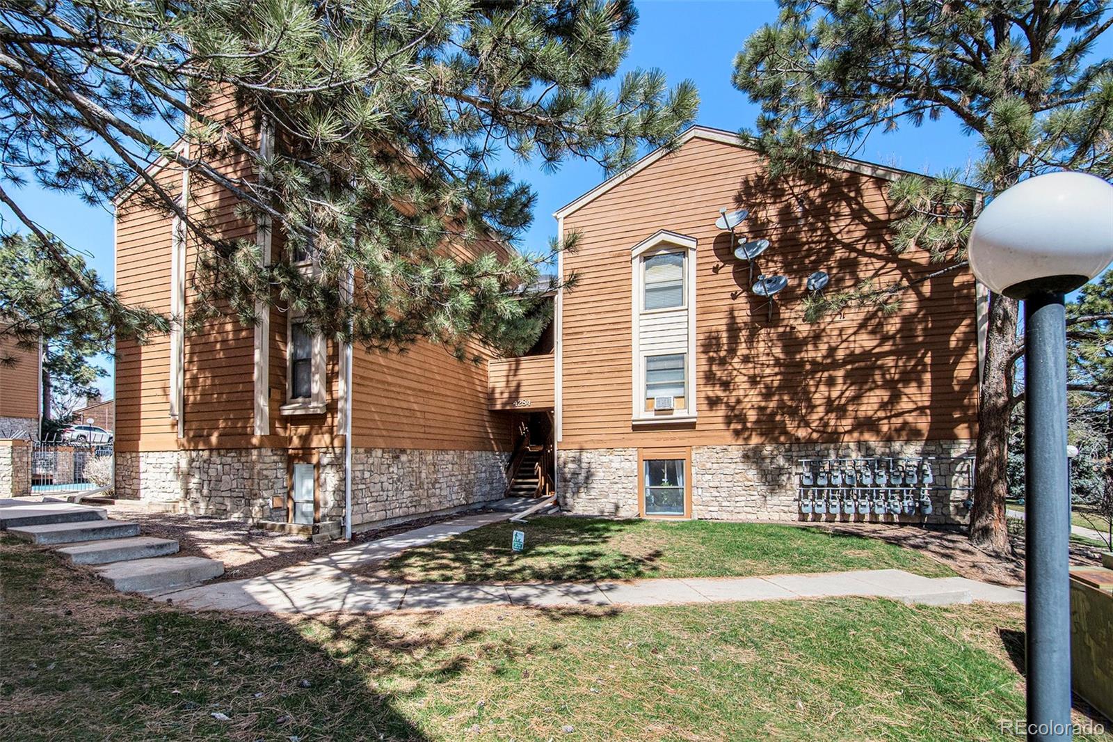 MLS Image #2 for 4284 s salida way,aurora, Colorado