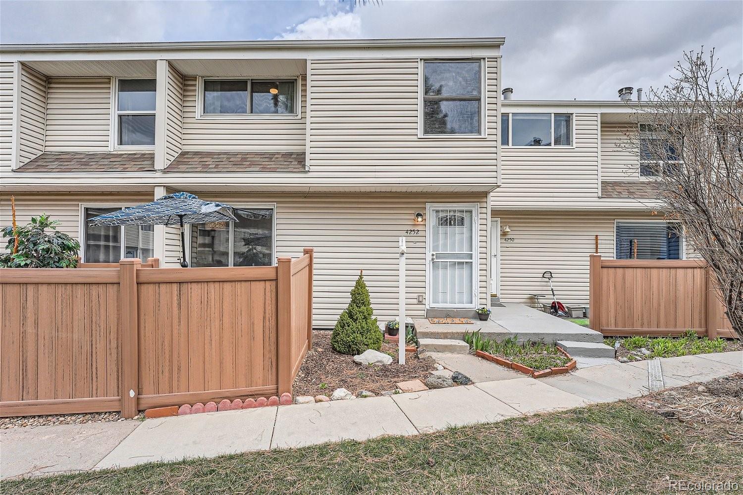 MLS Image #2 for 4252 e maplewood way,centennial, Colorado