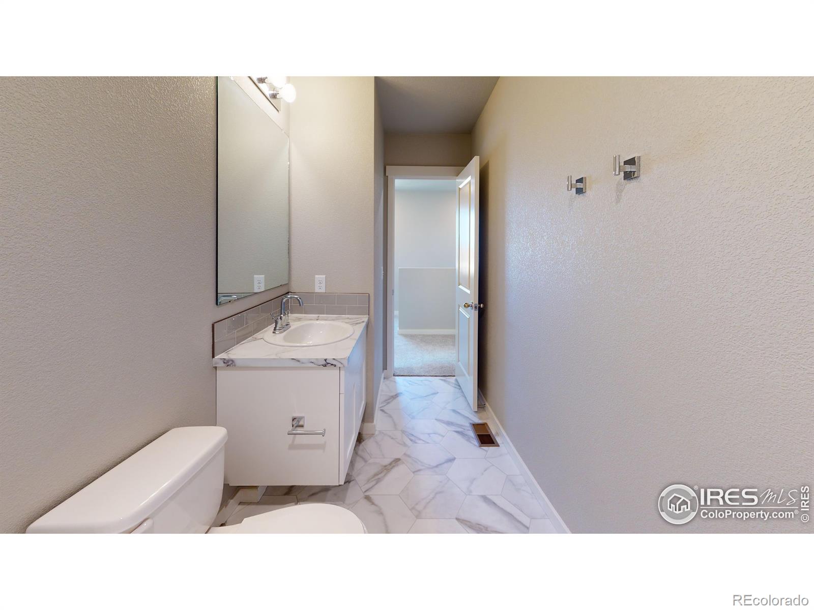 MLS Image #14 for 459  condor way,johnstown, Colorado