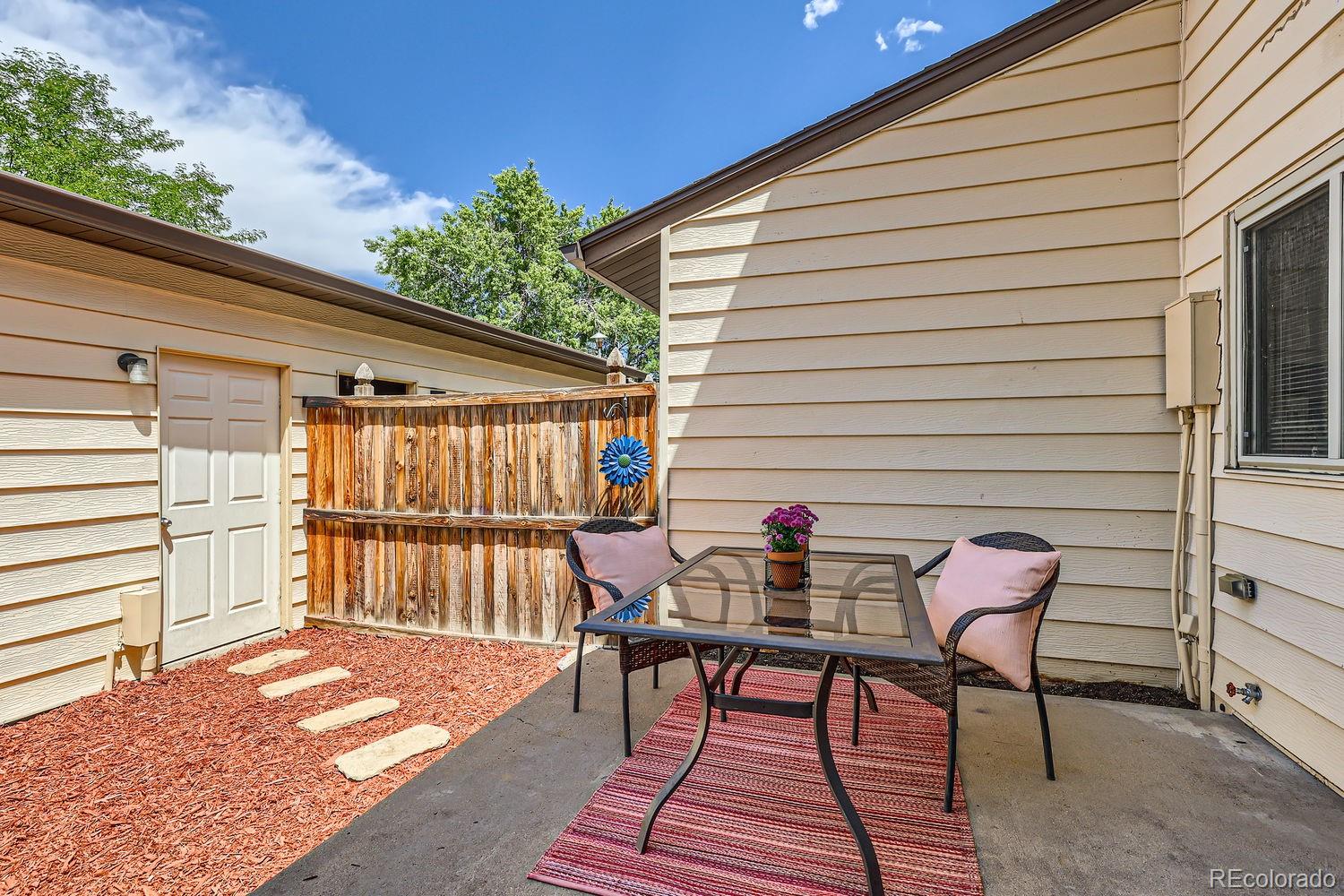 MLS Image #2 for 3562 s kittredge street,aurora, Colorado