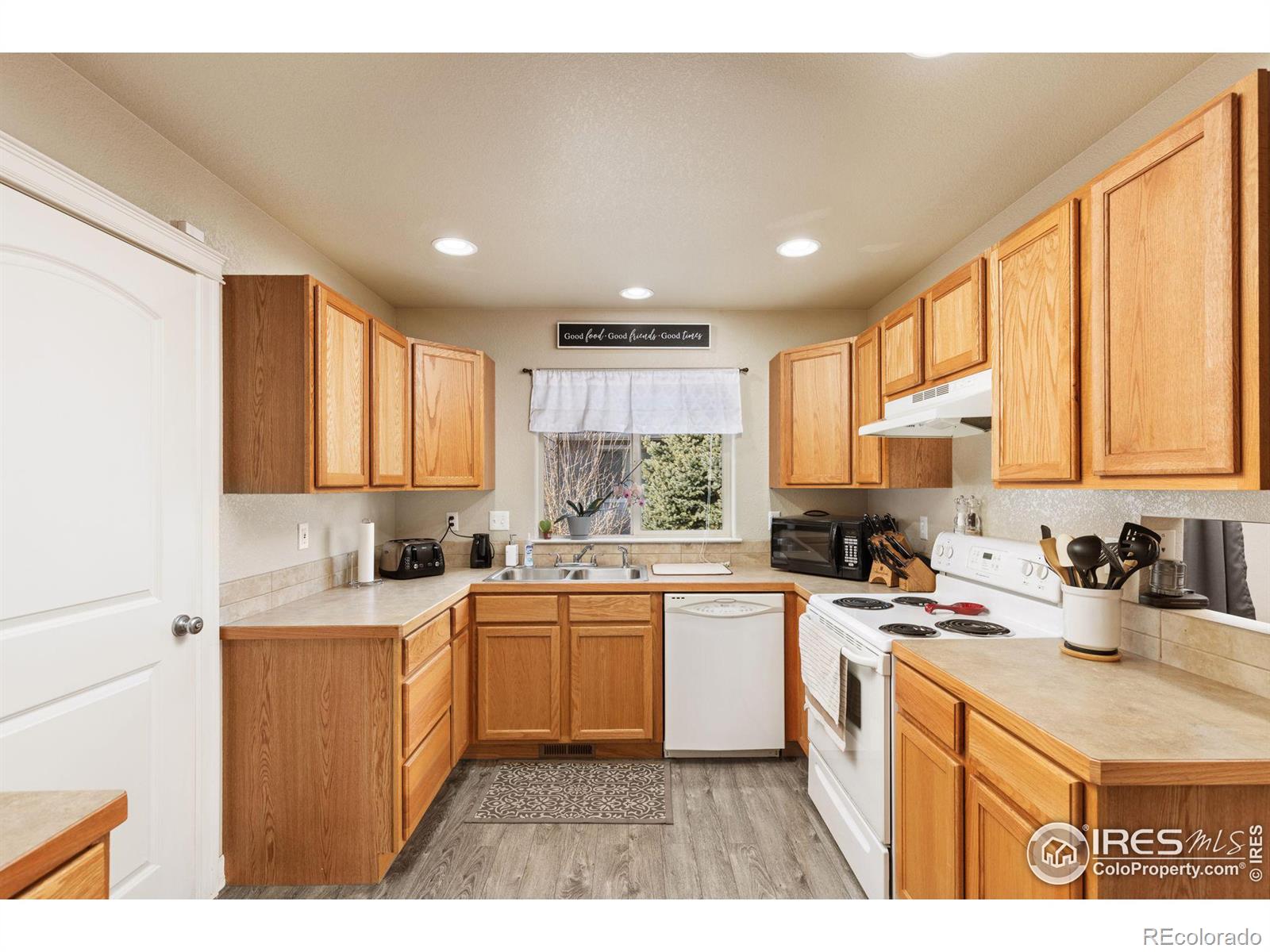 MLS Image #8 for 4217  laurel drive,evans, Colorado