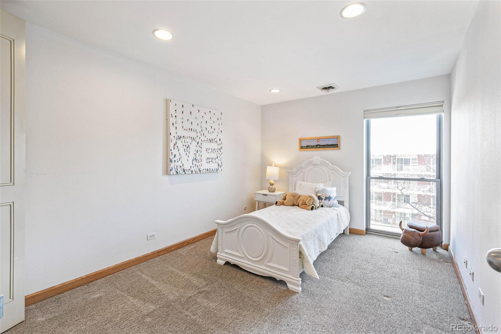 MLS Image #21 for 130 n pearl street,denver, Colorado