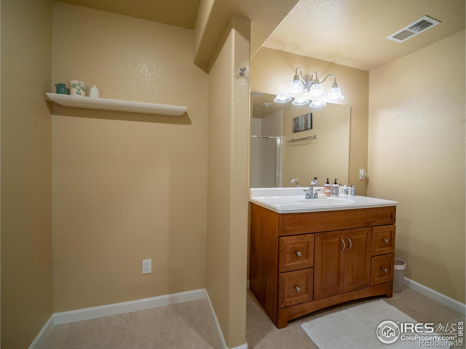 MLS Image #31 for 4052  frederick circle,longmont, Colorado