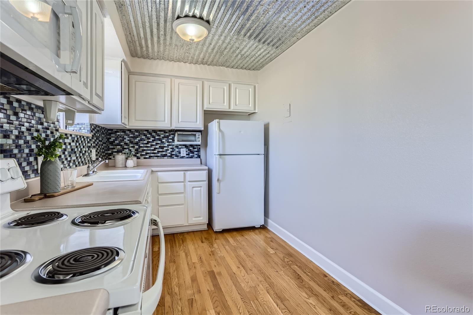 MLS Image #8 for 2295 e asbury avenue,denver, Colorado