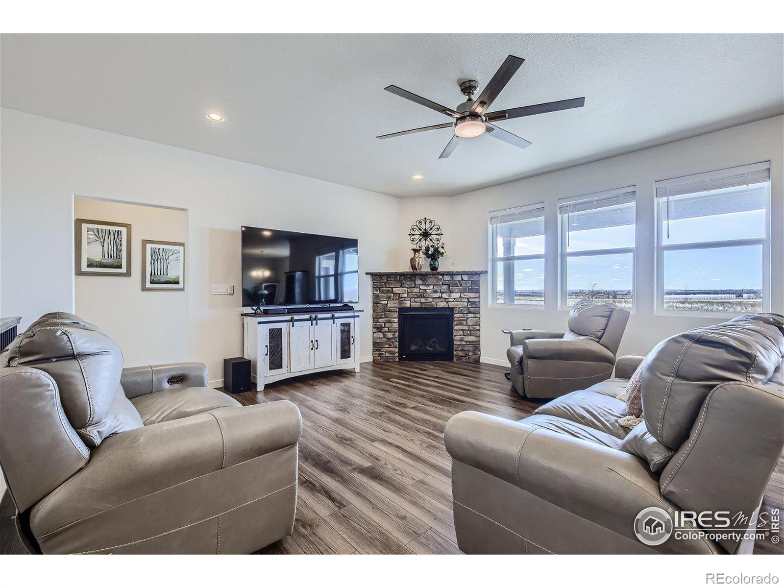 MLS Image #13 for 1603  corby drive,windsor, Colorado