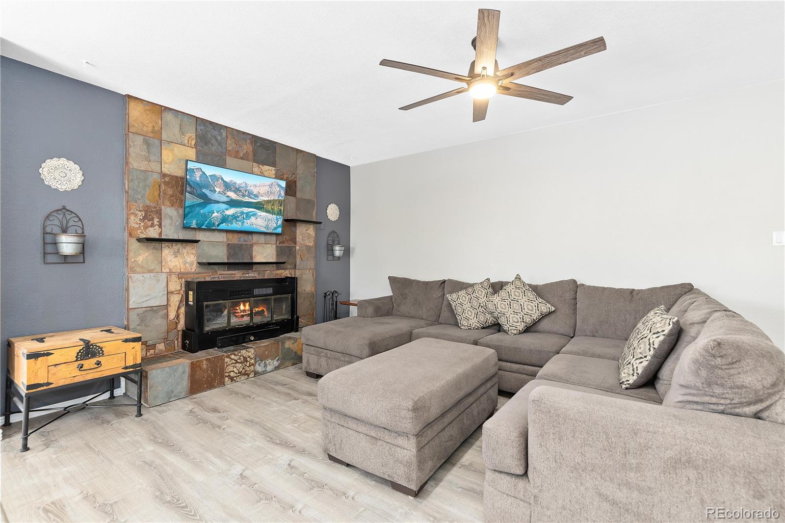 MLS Image #9 for 2292 s coors way,lakewood, Colorado