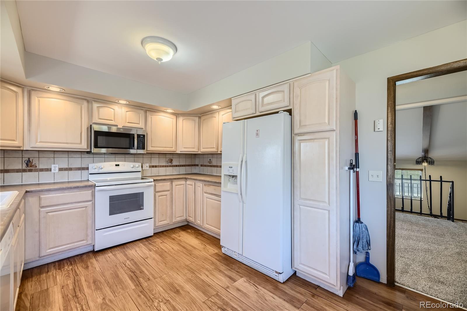 MLS Image #13 for 10957 w 31st avenue,lakewood, Colorado