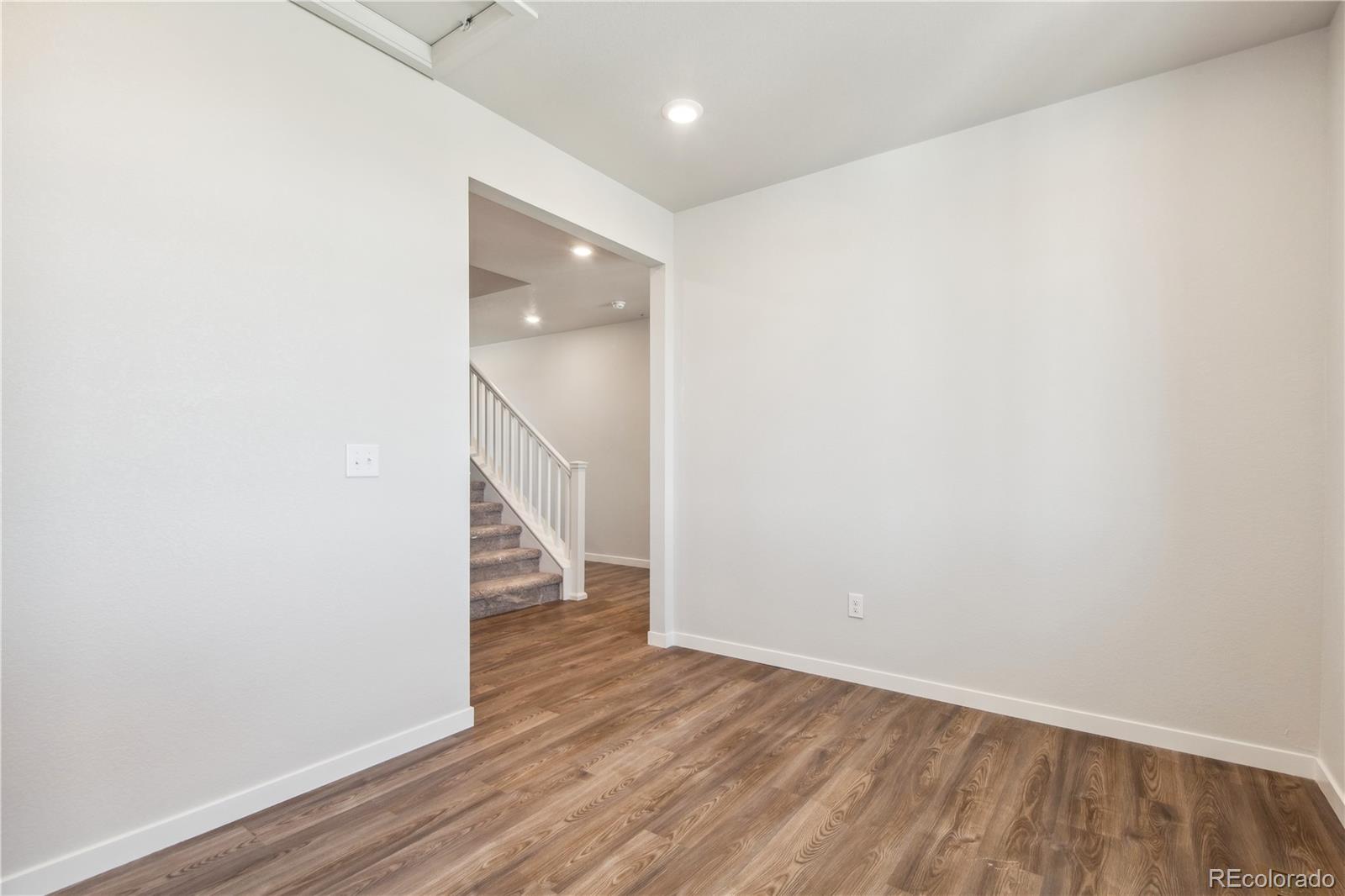 MLS Image #2 for 3352 n highlands creek parkway,aurora, Colorado