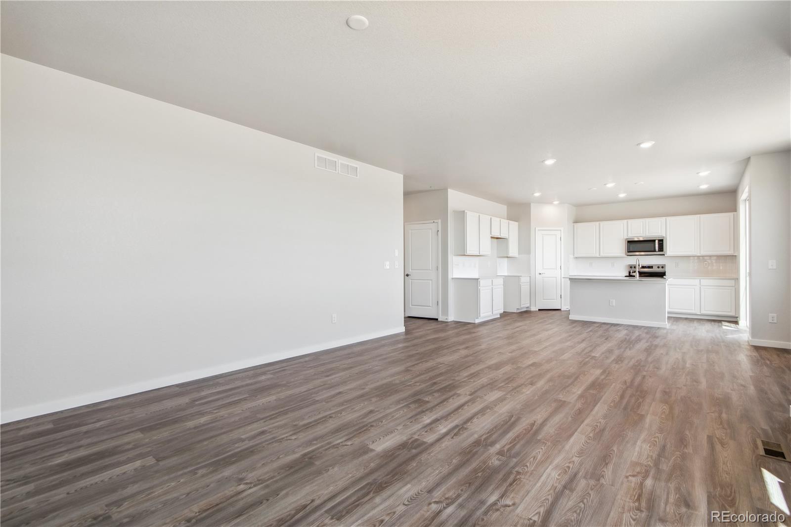 MLS Image #7 for 3352 n highlands creek parkway,aurora, Colorado
