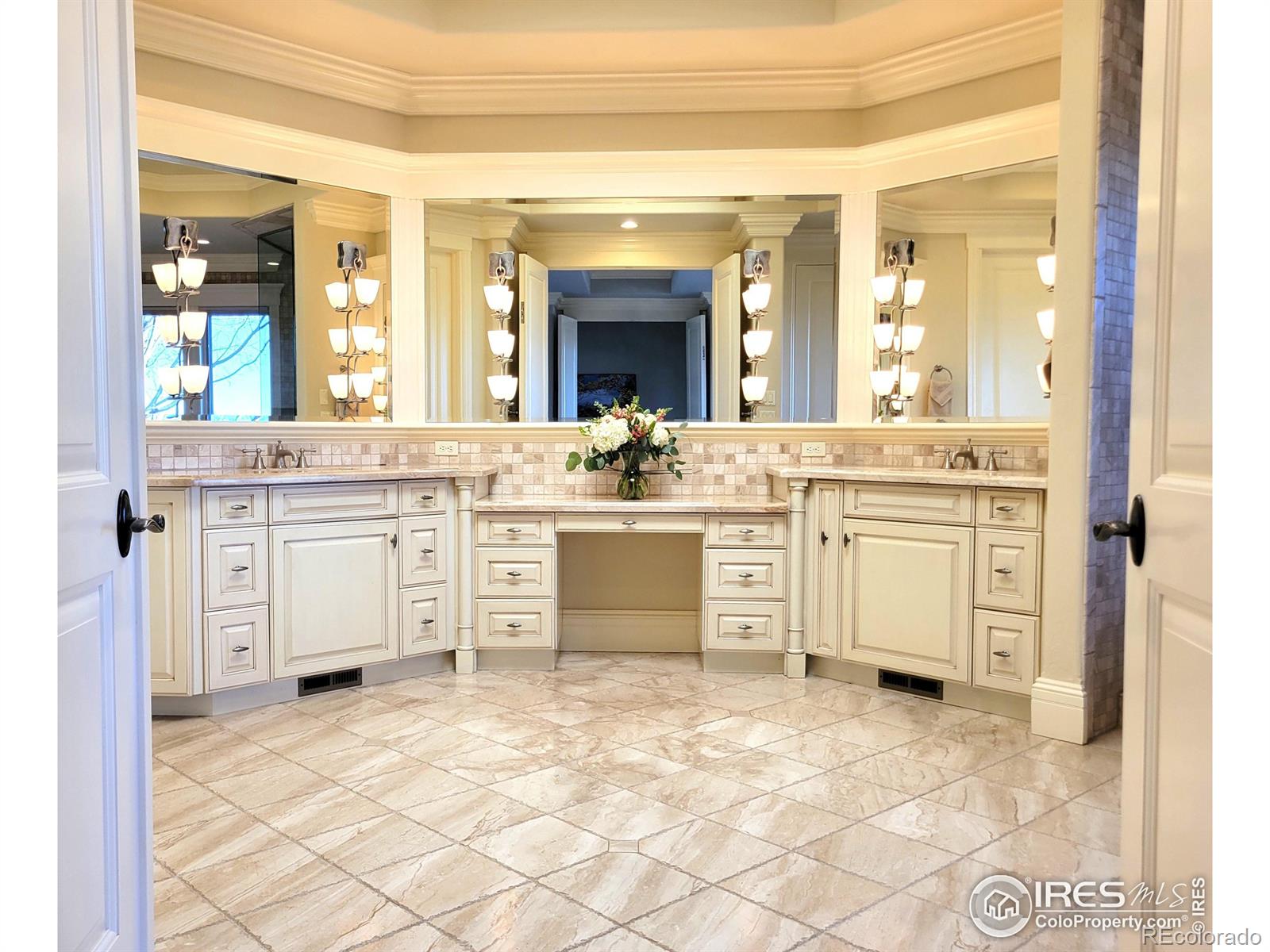MLS Image #22 for 6549  legend ridge trail,niwot, Colorado