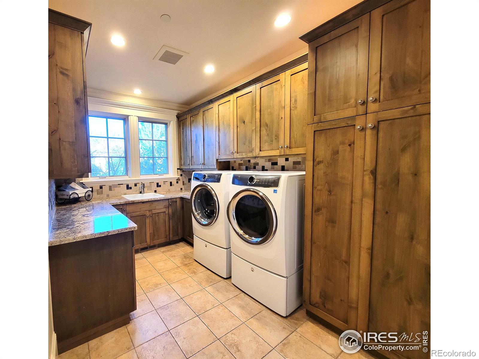 MLS Image #33 for 6549  legend ridge trail,niwot, Colorado